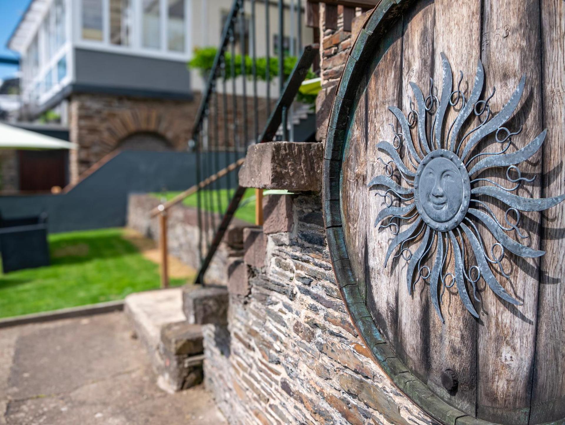 Weingut / Gaestehaus Gerlach อือร์ซิก ภายนอก รูปภาพ